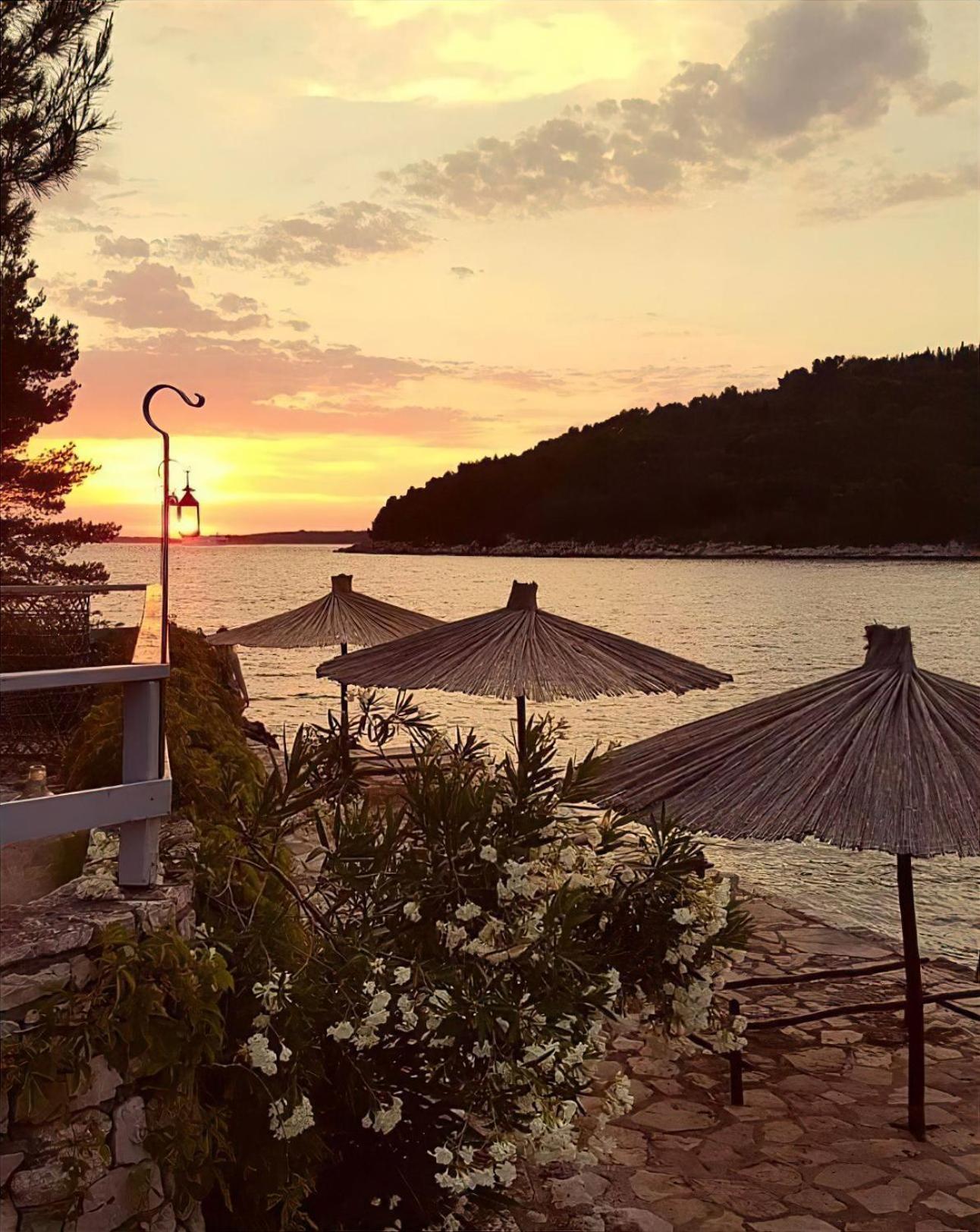 Holiday Home Sunny Side Vela Luka Exterior photo